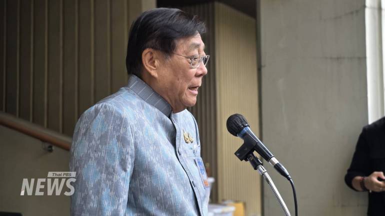 นายพิชัย ชุณหวชิร รองนายกรัฐมนตรีและ รมว.คลัง