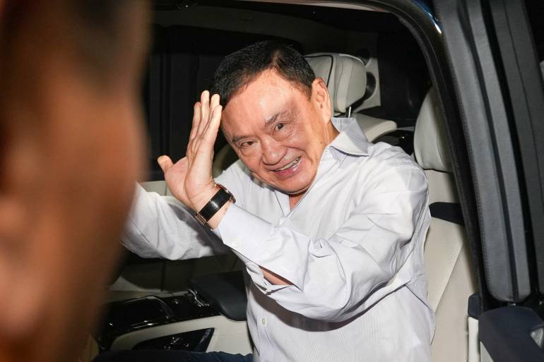 นายทักษิณ ชินวัตร อดีตนายกรัฐมนตรี