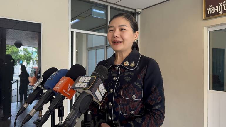 จิราพร สินธุไพร รักษาการรัฐมนตรีประจำสำนักนายกรัฐมนตรี
