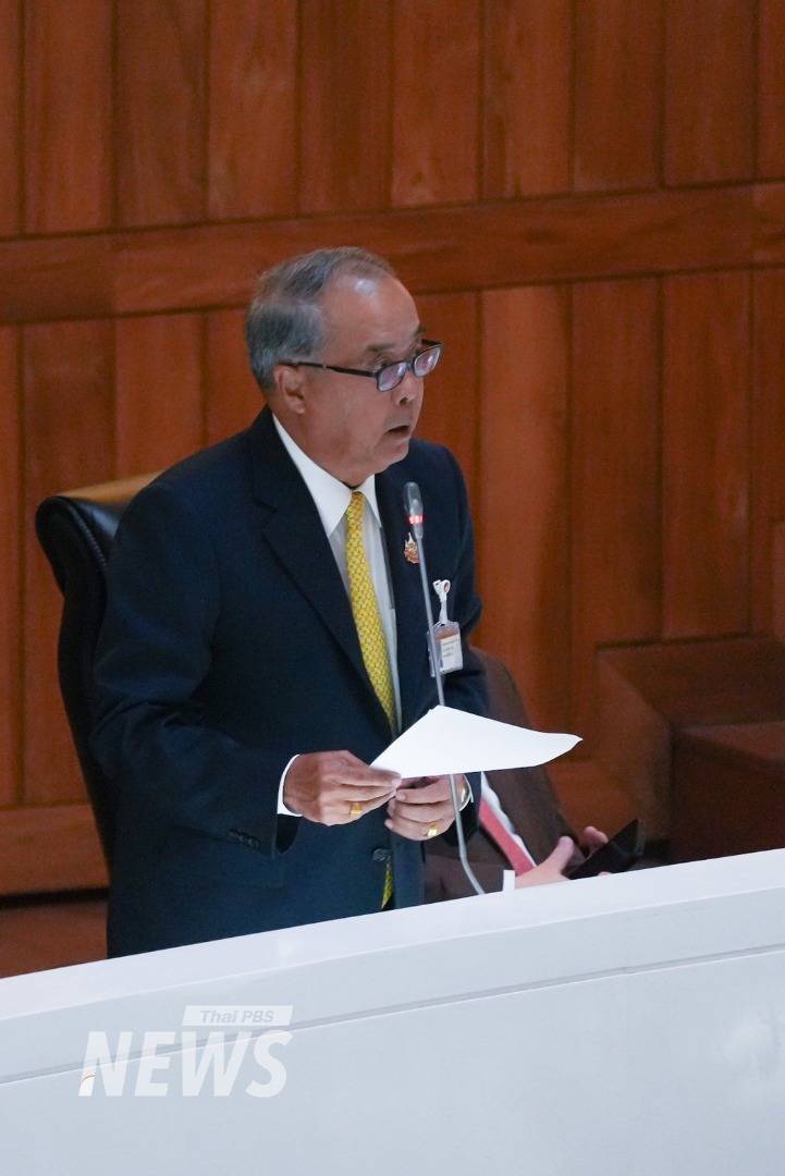 ชูศักดิ์ ศิรินิล รัฐมนตรีประจำสำนักนายกรัฐมนตรี