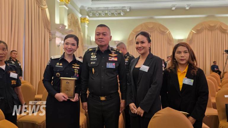 พล.ท.บุญสิน พาดกลาง แม่ทัพภาคที่ 2