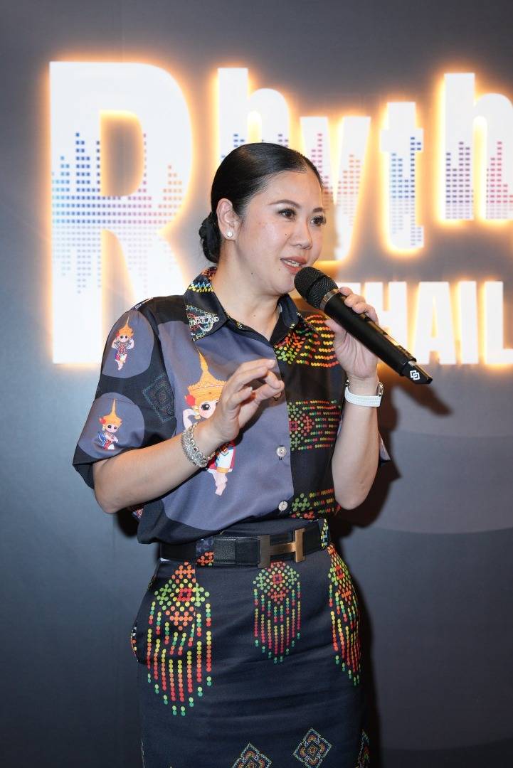 น.ส.ฐาปนีย์ เกียรติไพบูลย์ ผู้ว่าการการท่องเที่ยวแห่งประเทศไทย หรือ ททท.