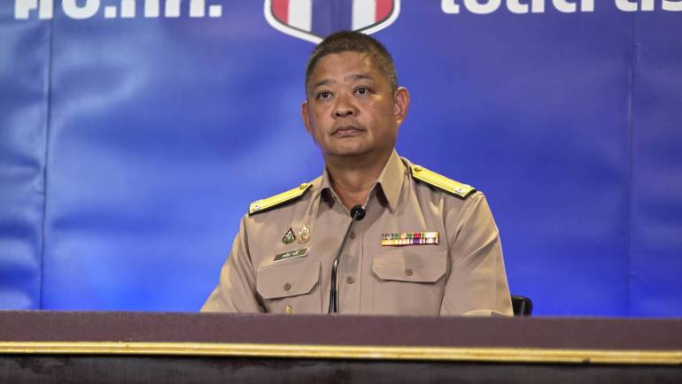 พล.ร.ต.สุรสันต์​ คงสิริ​ ผู้ทรงคุณวุฒิกองทัพไทย​ และรองโฆษกกองทัพไทย