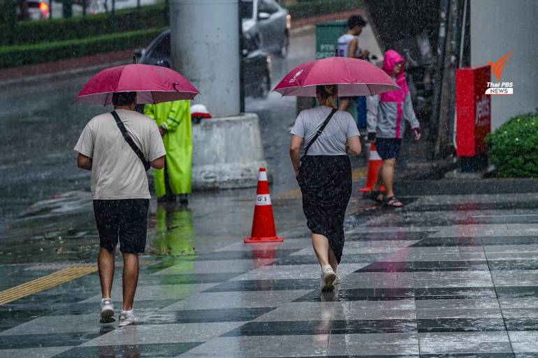 ลุยฝน น้ำท่วมแนะให้รีบทำความสะอาดเท้า ป้องกันรับเชื้อโรคเลปโตสไปโรสิส (Leptospirosis) หรือโรคฉี่หนู