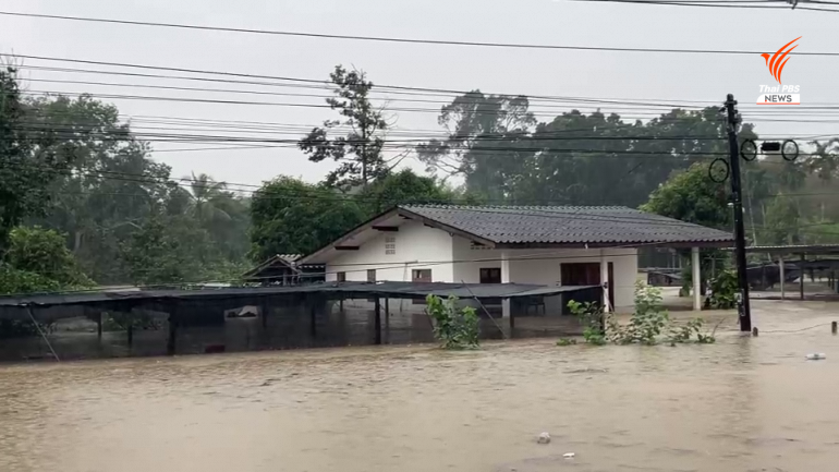 บางชุมชนใน จ.ชุมพร ฝนตกหนักกว่า 200-300 มม.ทำให้น้ำสูง 1 เมตร 