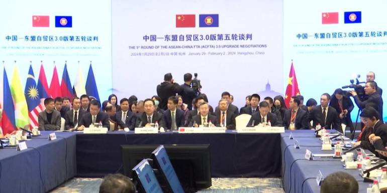 การประชุมร่วมยกระดับความตกลงการค้าเสรีอาเซียน-จีน (ACFTA Upgrade Negotiations) ครั้งที่ 5  เมืองหางโจว มณฑลเจ้อเจียง สาธารณรัฐประชาชนจีน
