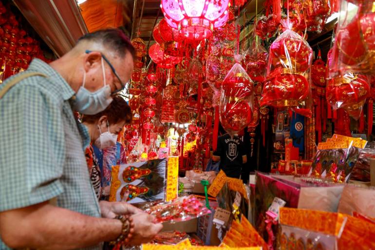 เทศกาลตรุษจีนเริ่มต้นในวันที่ 1 เดือน 1 ในปฏิทินจีนโบราณ