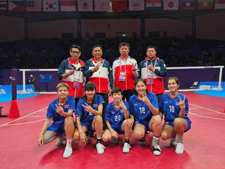 นักตะกร้อทีมเดี่ยวหญิง ทีมชาติไทย ภาพ : สมาคมกีฬาตะกร้อแห่งประเทศไทย The Takraw Association of Thailand (Takraw Association of Thailand)