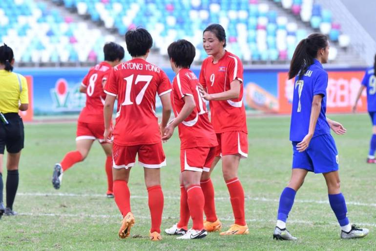 ภาพ : ฟุตบอลทีมชาติไทย 
