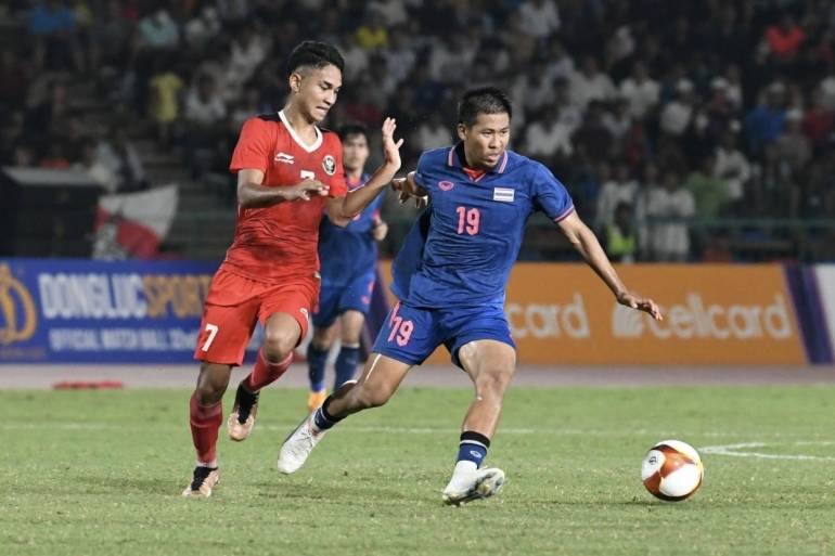 ฟุตบอลชายทีมชาติไทย พ่าย อินโดนีเซีย 2- 5 ได้เหรียญเงินซีเกมส์ 2023 