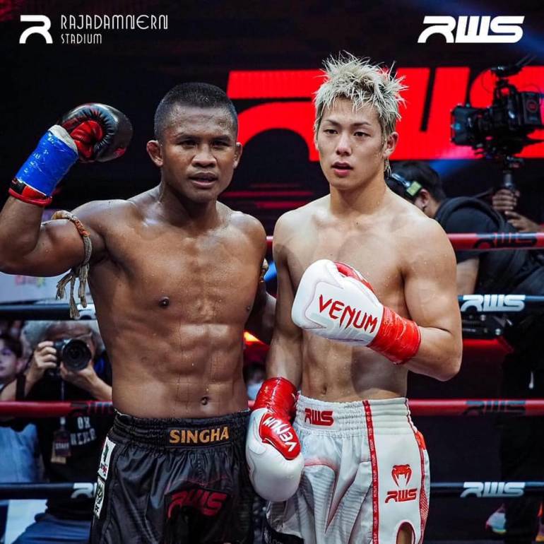 Muay Thai boxing king Buakaw too strong for Japanese MMA challenger