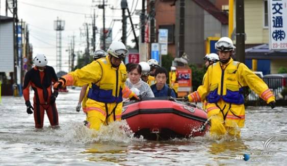 น้ำท่วม-ดินถล่มในภาคตอ.เฉียงเหนือของญี่ปุ่น ทางการอพยพประชาชนกว่า 1 แสนคน