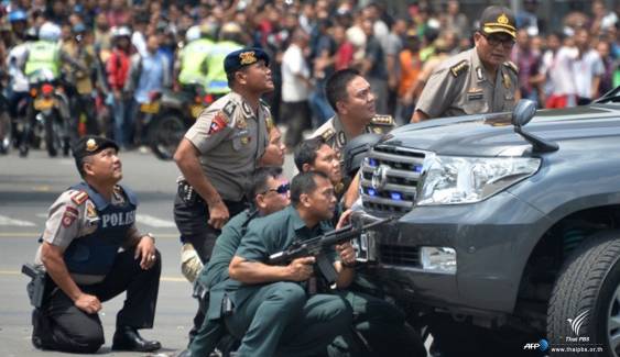 เกิดเหตุระเบิด-ยิงปะทะหลายจุดในกรุงจาการ์ตา อินโดนีเซีย พบผู้เสียชีวิตอย่างน้อย 6 คน