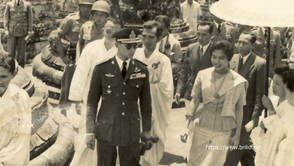 สื่ออินโดฯ ประมวลภาพ "ในหลวง ร.9" ครั้งเสด็จฯ เยือนอินโดนีเซีย พ.ศ.2503 ...
