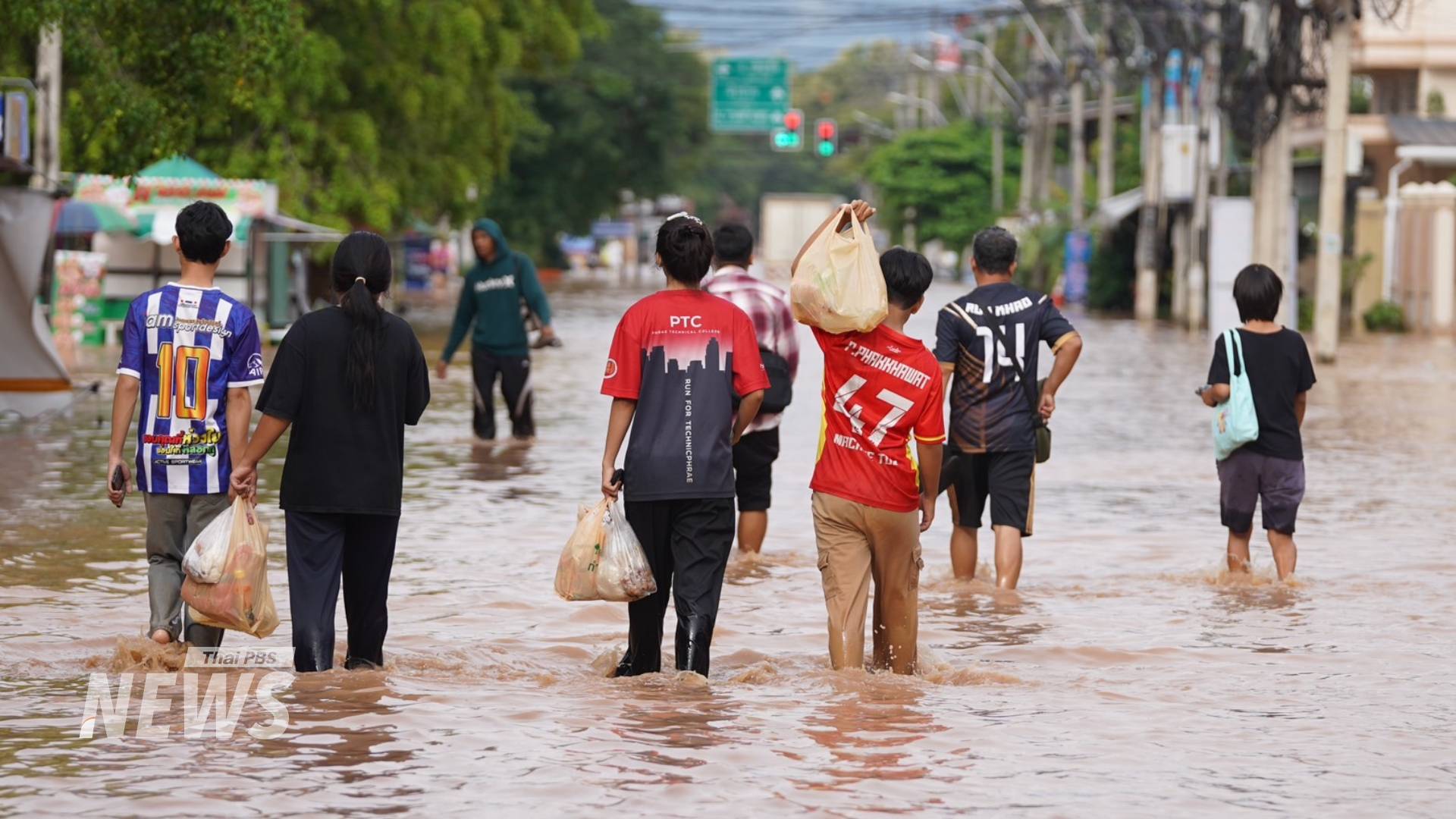 https://news.thaipbs.or.th/media/v57mCHwLbnPdirFMnGypKysihurl.jpg